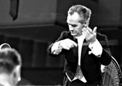 Kapelmester Kaj Mortensen.