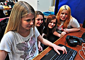 omputerspil er en social aktivitet - i hvert fald, når Ungfredensborg inviterer til LAN party i weekenden