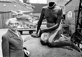 Den lille havfrue mistede hovedet i 1964