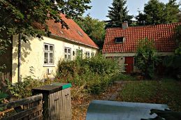Charlotte Bie sælger Per Gyrum Skolens hus, Mariehøj 2 i Niverød
