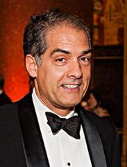 Walther Knudsen holder foredrag om Philip Kerr og Johannes V. Jensen.
